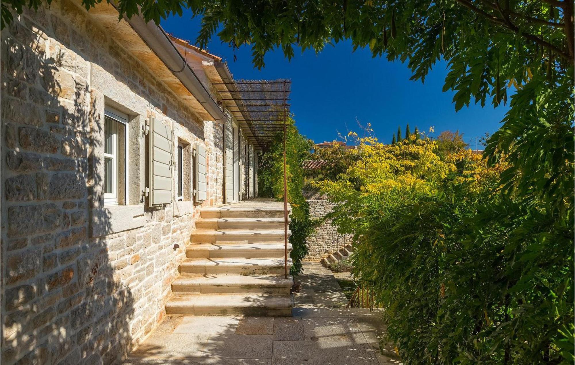 Villa Cipresso Πόρετς Εξωτερικό φωτογραφία